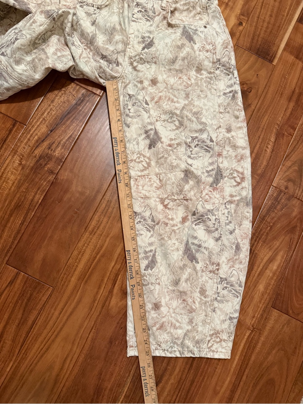 Free People We The Free Good Luck Barrel Jeans Cat Camo Print Cream sz 27 - Picture 12 of 16